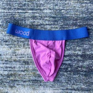 WOOD men’s thong. NWOT, pink/blue